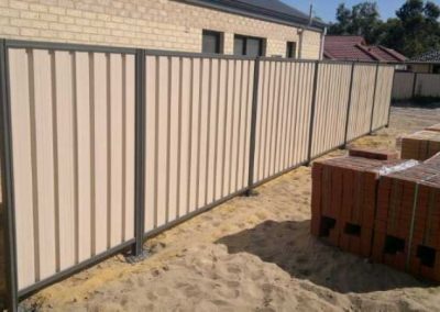 Fence build